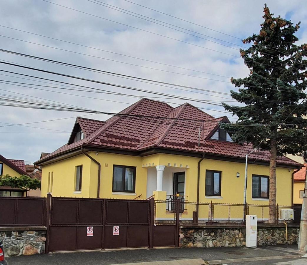 Yellow House Nagyszeben Kültér fotó